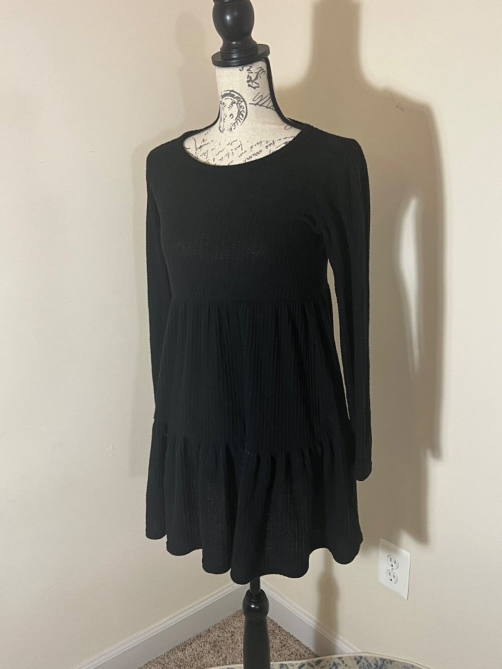 American Eagle Waffle Knit Mini Black Dress Tiered Long Sleeve Casual XS - Picture 8 of 9